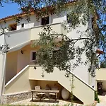 Alexandraki *