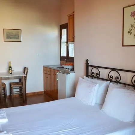 Alexandraki Apartment *
