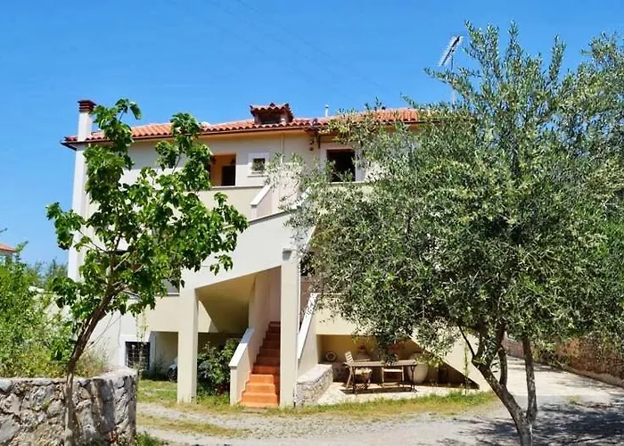 Alexandraki Poúlithra